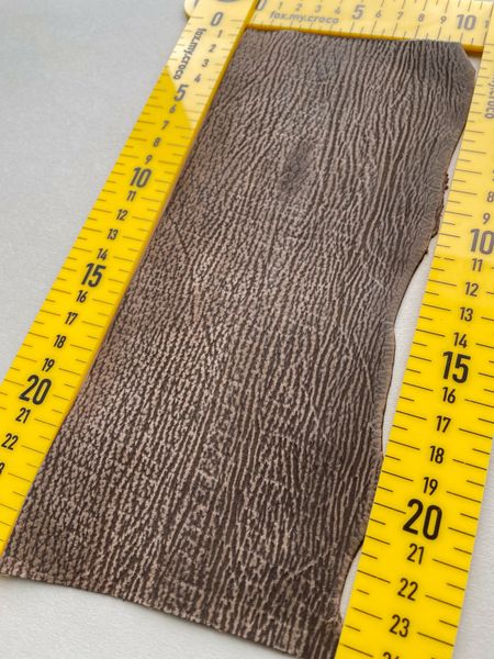 Лоскут шкіри акули, коричневий 000002322 фото