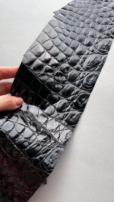 Лоскут шкіри крокодила, чорний 000000891 фото