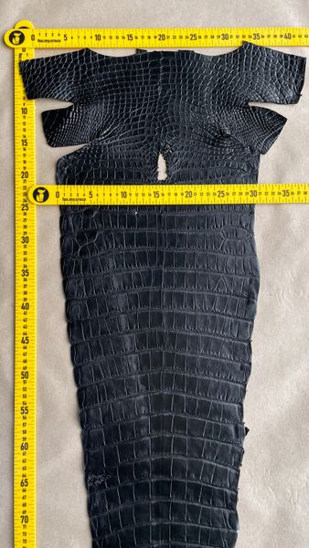 Crocodiles' Half-skin, black color