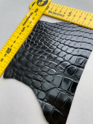 Лоскут шкіри крокодила, чорний 000000894 фото