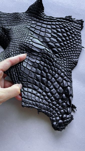 Crocodile leather piece, black