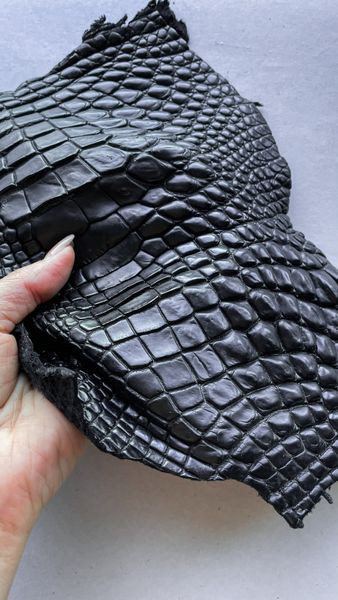 Crocodile leather piece, black