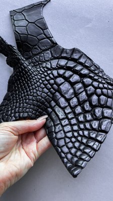 Лоскут шкіри крокодила, чорний 000002979 фото