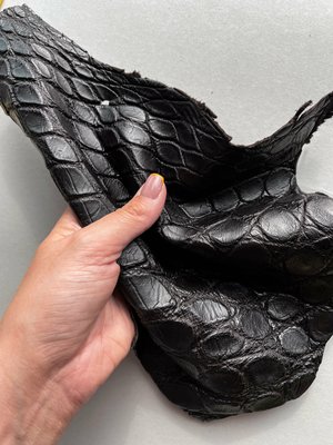 Лоскут шкіри крокодила, чорний шоколадний 000000831 фото