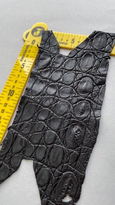 Лоскут шкіри крокодила, чорний 000002061 фото