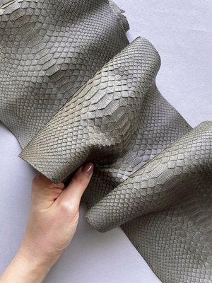 Python skin, khaki 228 cm