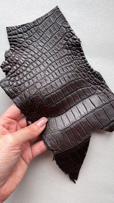 Лоскут шкіри крокодила, шоколадний 000002752 фото