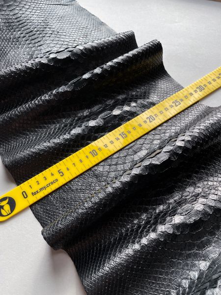 Python skin, black 243 cm (available for cut from 20cm)