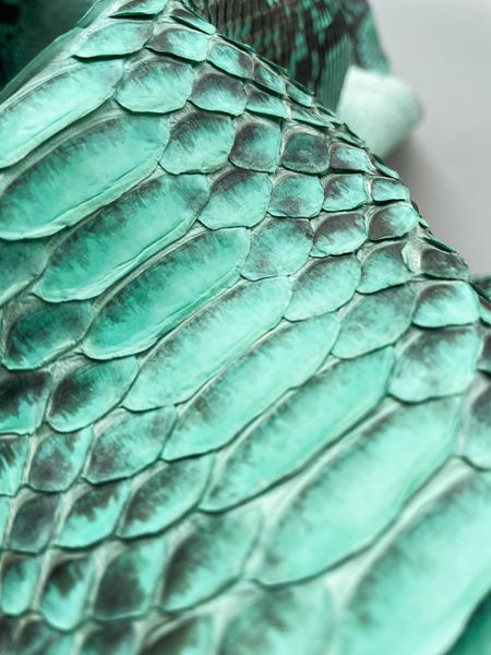 Python skin, emerald 225 сm (available for cut from 20cm)