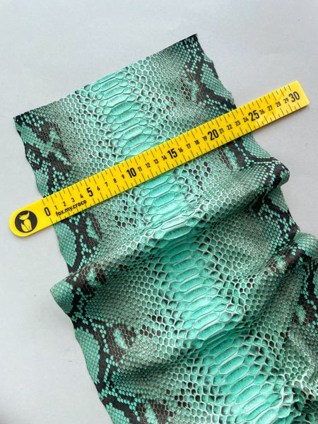 Python skin, emerald 225 сm (available for cut from 20cm)