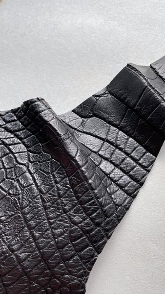 Crocodile leather piece, black