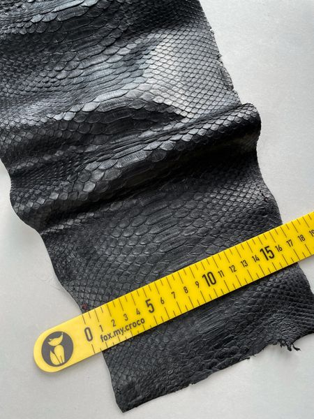 Python skin, black 151 cm (available for cut from 20cm)