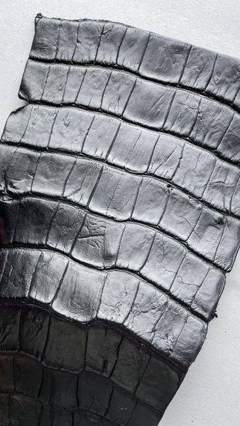 Лоскут шкіри крокодила, чорний 000002577 фото