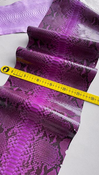 Python skin, lilac 125 cm (available for cut from 20cm)