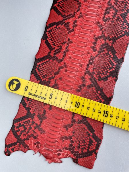 Python leather, red 30 cm