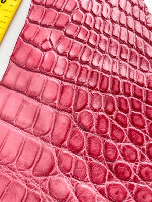 Crocodile leather piece, dark pink
