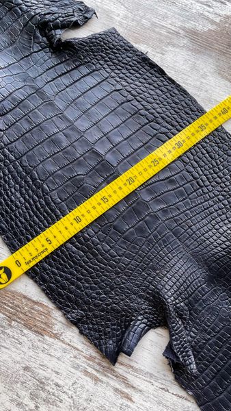 Crocodile skin, dark blue, 38 cm