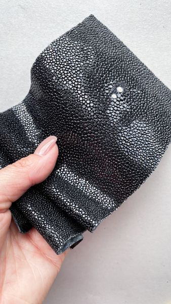 Stingray leather piece, black