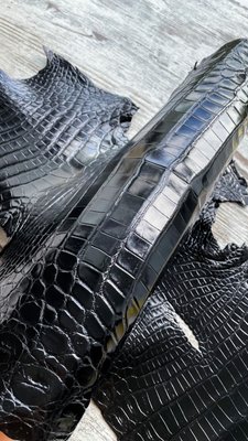Шкура крокодила, черная, 39 см 000004858 фото