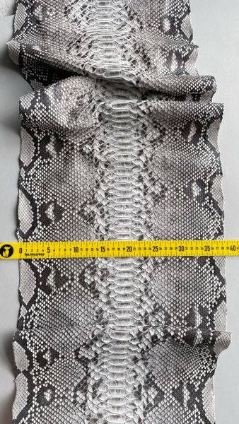 Шкура пітона, чорно-біла 368 cm 000002364 фото
