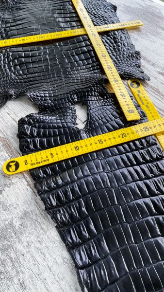 Crocodile skin, black, 42 cm