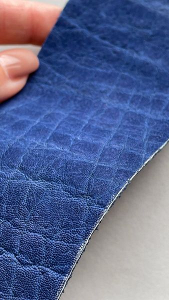 Elephant leather piece, blue 1