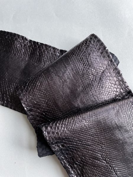 Шкура пітона, чорне чорнило 179 cm 000002730 фото