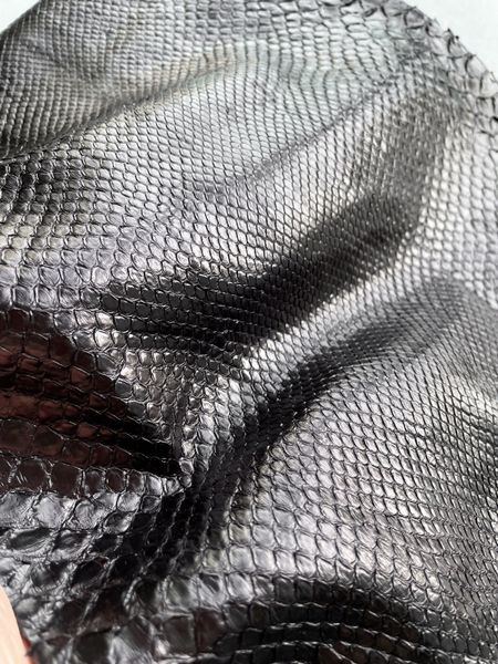 Python skin, black ink 149 cm (available for cut from 20cm)