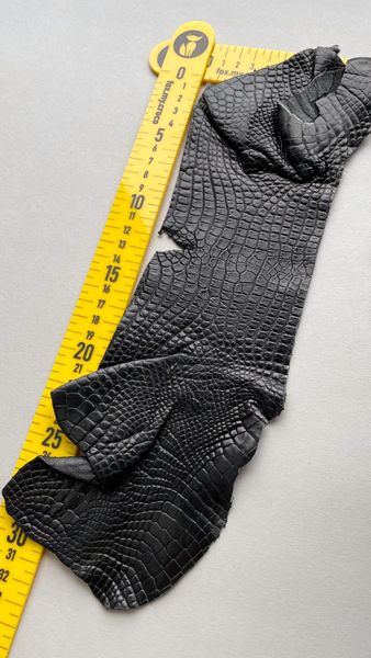 Лоскут шкіри крокодила, чорний 000000650 фото