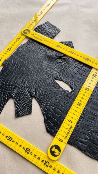 Crocodiles' Half-skin, black color