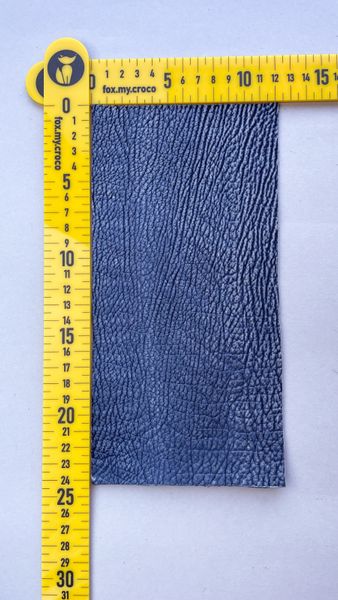 Shark leather piece, blue