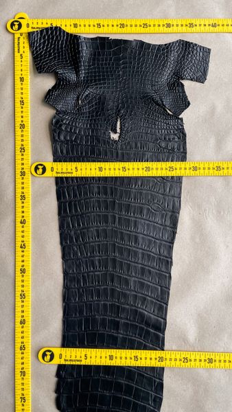 Crocodiles' Half-skin, black color